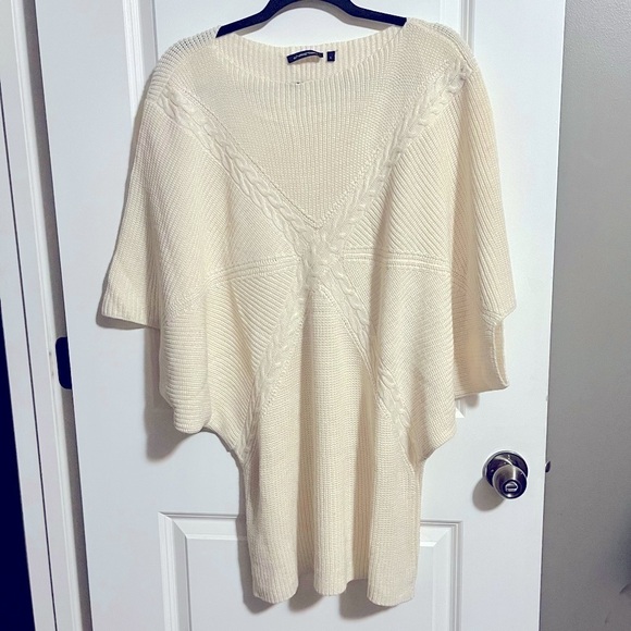 Elegant Cream Women's Sweater - Picture 1 of 8